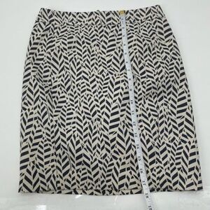 Women’s LOFT mini pencil skirt. Petite Size 0
